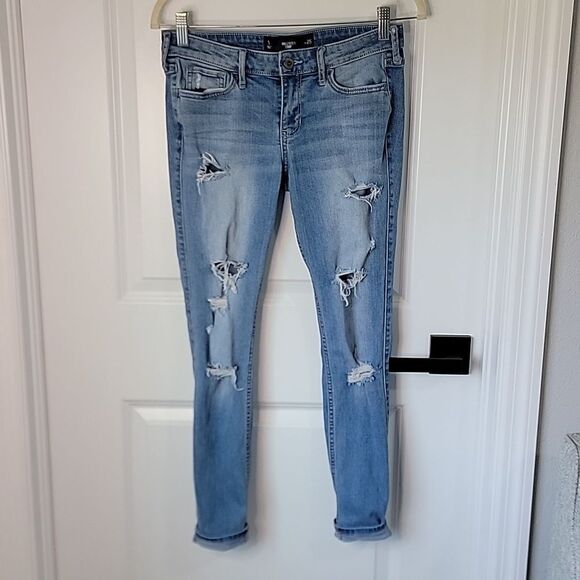 Hollister Distressed Low Rise Crop Jeans - Size 1/25 - Picture 1 of 13